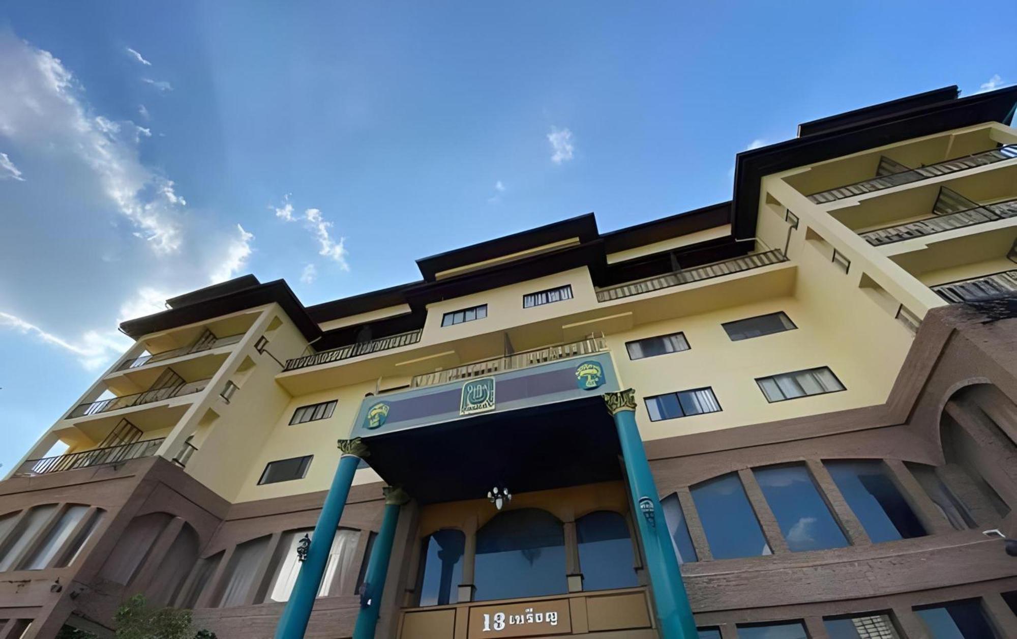 Oyo 75466 -13 Coins Bang Yai Hotel Nonthaburi Zewnętrze zdjęcie