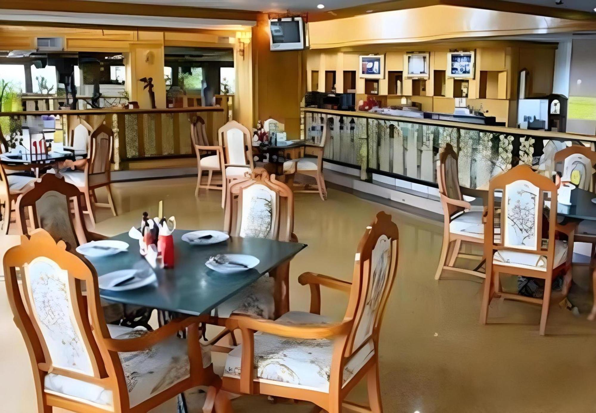 Oyo 75466 -13 Coins Bang Yai Hotel Nonthaburi Zewnętrze zdjęcie