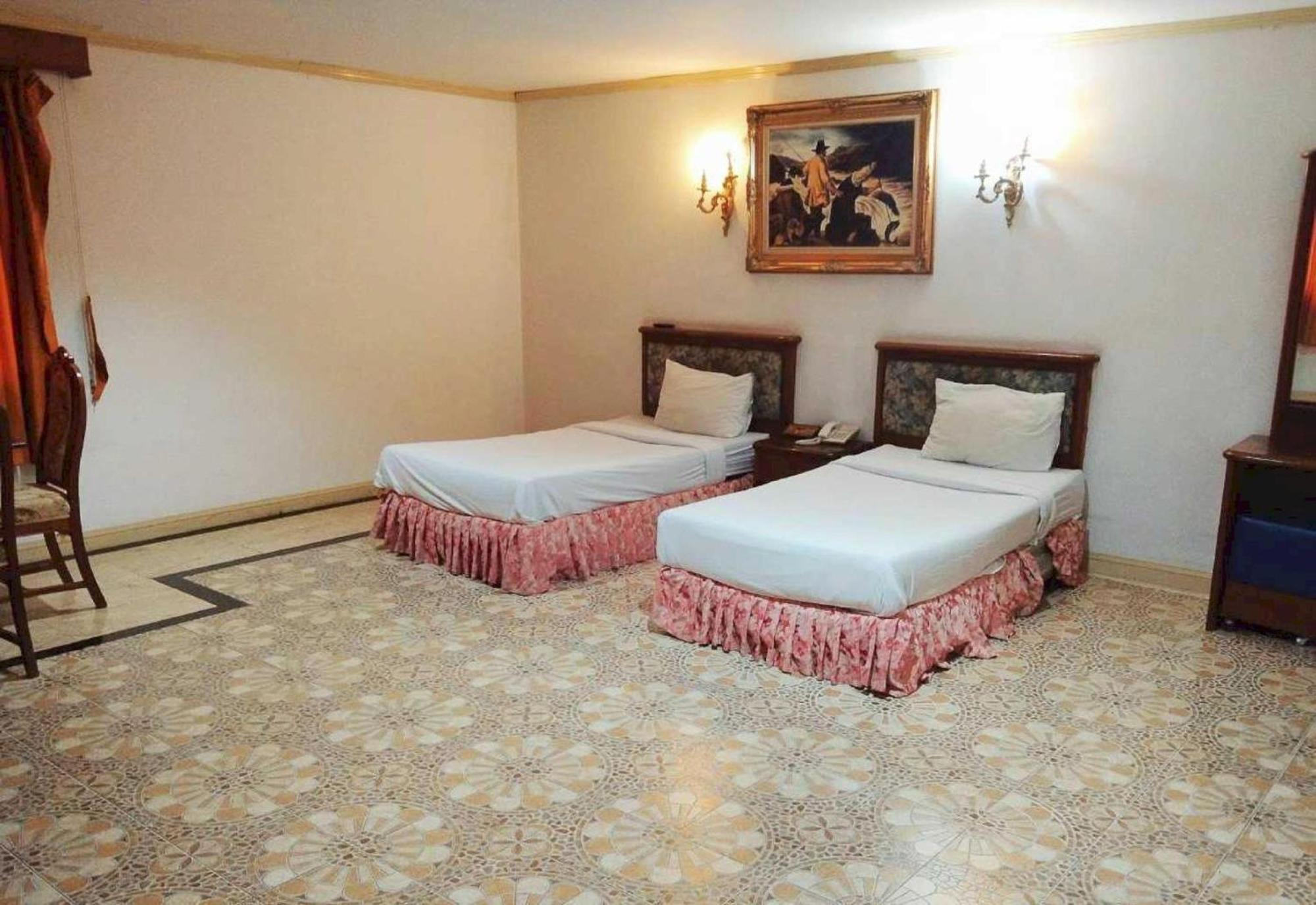 Oyo 75466 -13 Coins Bang Yai Hotel Nonthaburi Zewnętrze zdjęcie